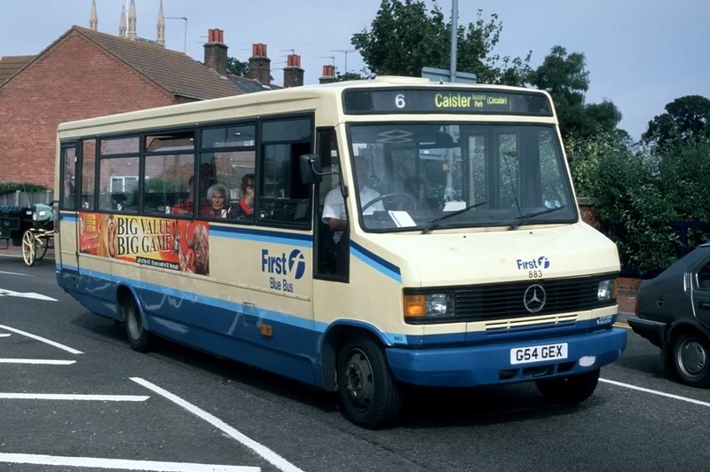FIRST20BLUE20BUS-883-G54GEX-19951.jpg