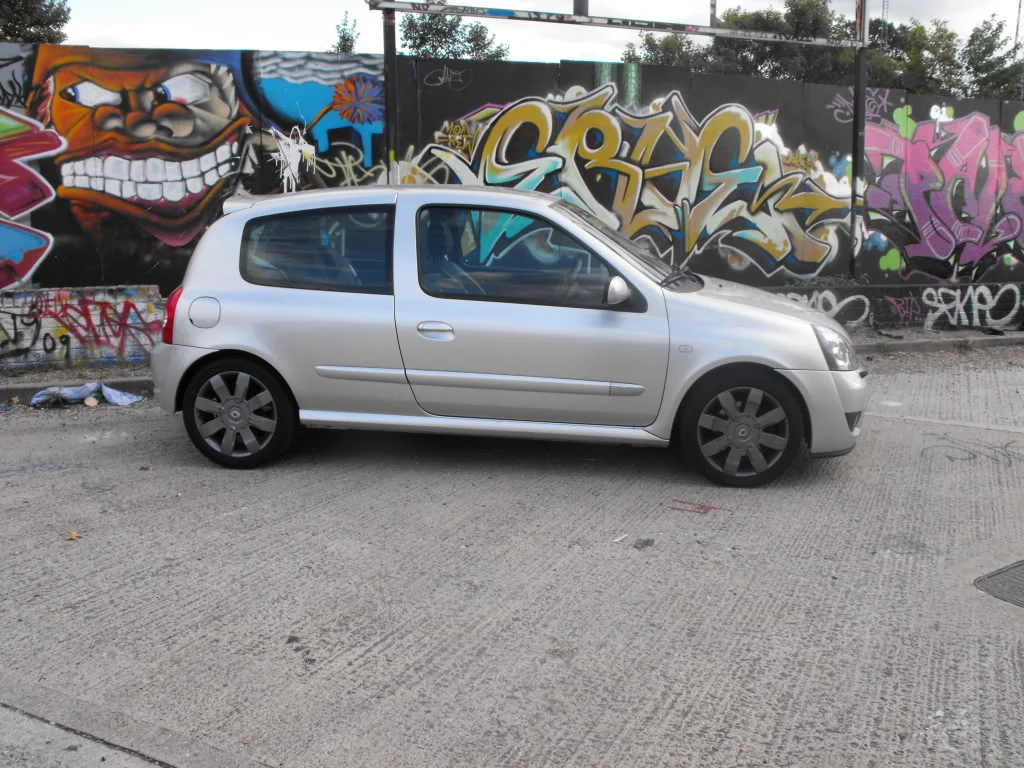FN04UUG001.webp