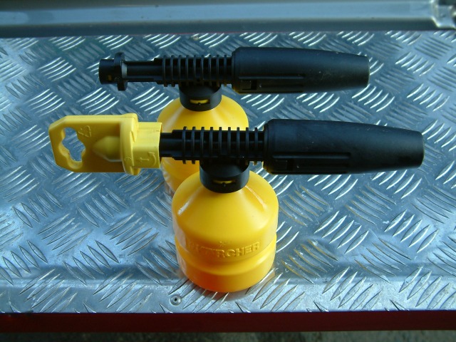 foamguns1jz.jpg