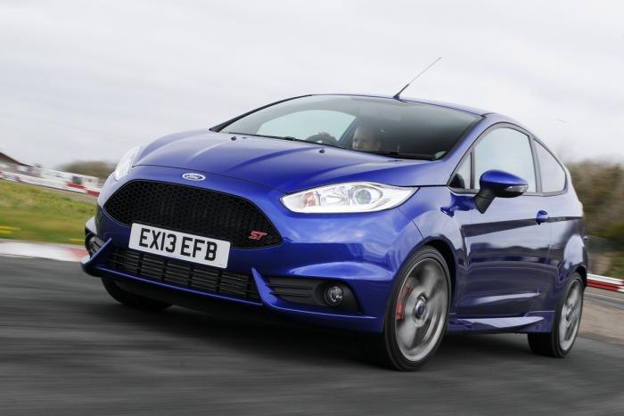 ford-fiesta-st-1-front-cornering_zps380c8272.jpg