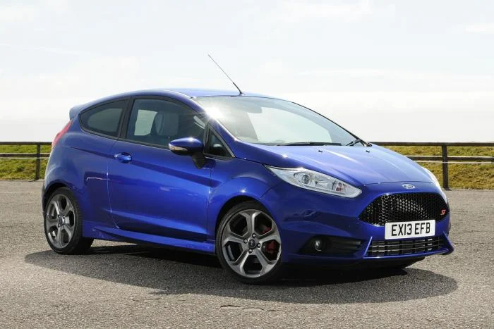 ford-fiesta-st-11-front-static_zps7f991525.webp