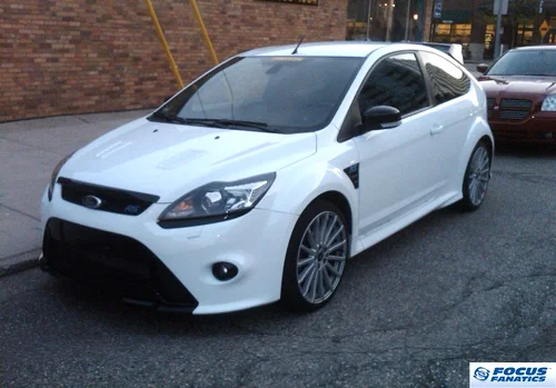 ford-focus-rs-white-picture.webp