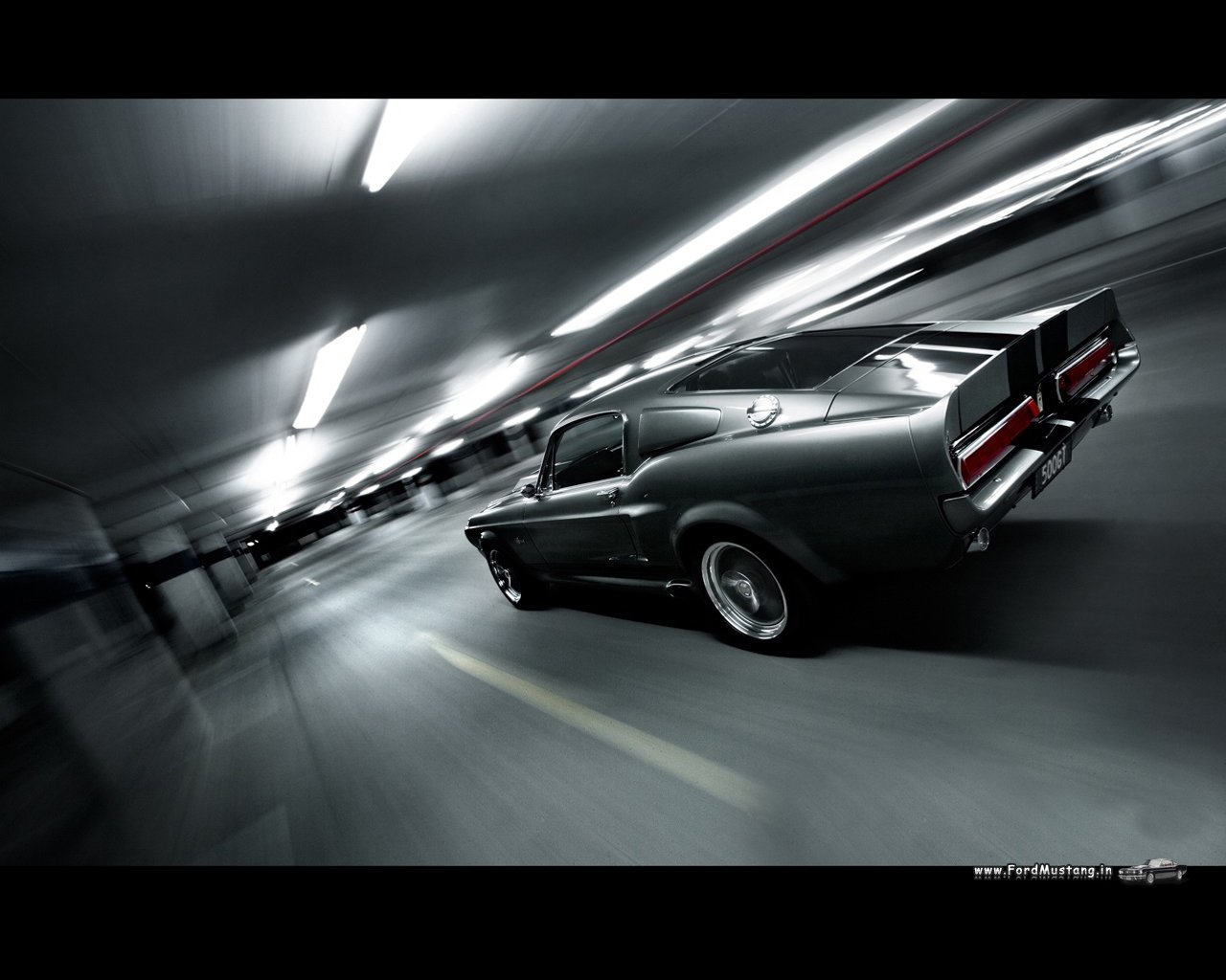 ford-mustang-shelby-gt500-1280x1024-02.jpg