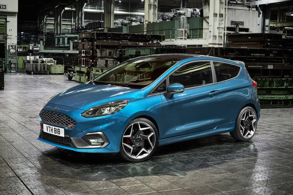 ford_2017_fiesta_st_02.webp