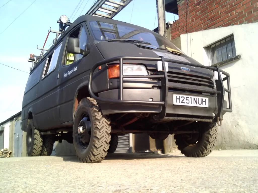 Ford_Transit_County_4x4.webp