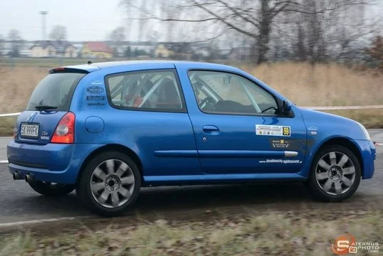 Foto-AOTMUGK7.webp