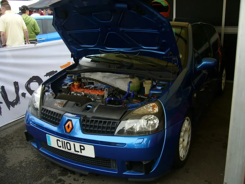 Frenchcarshow2007039.webp