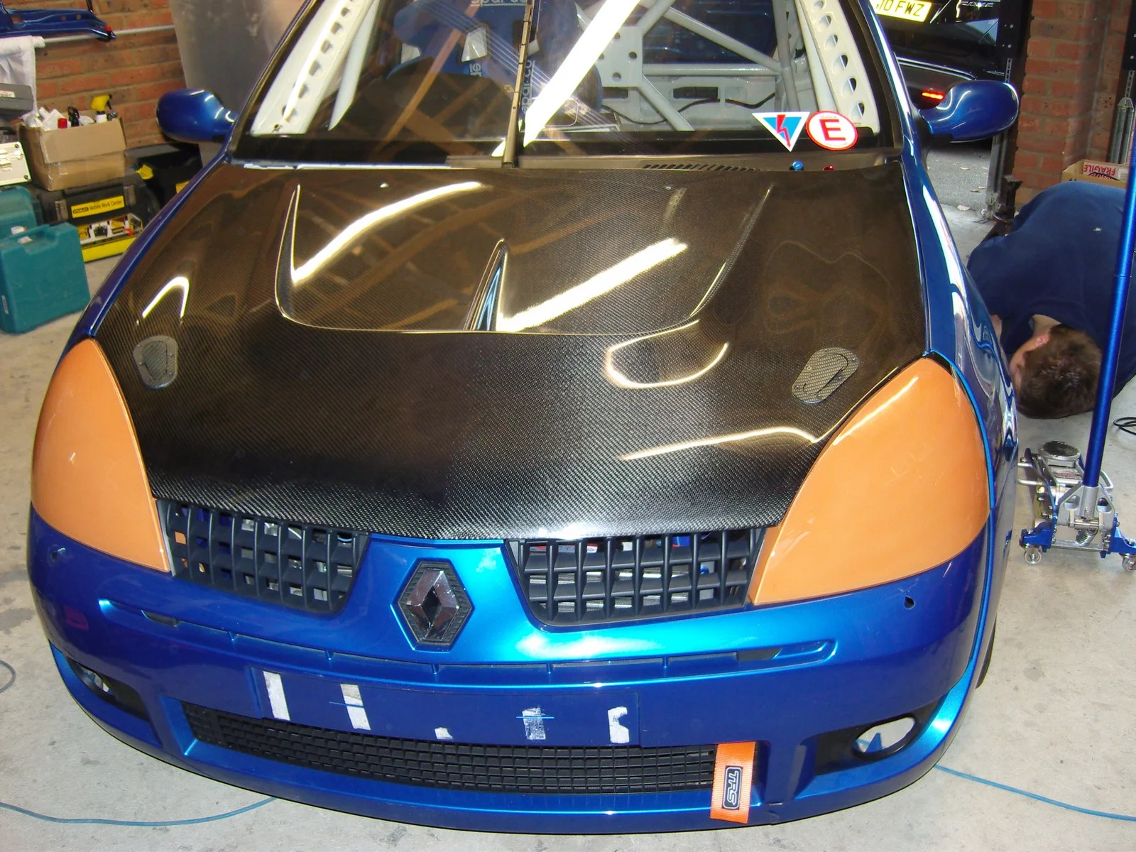 frontviewcar.webp