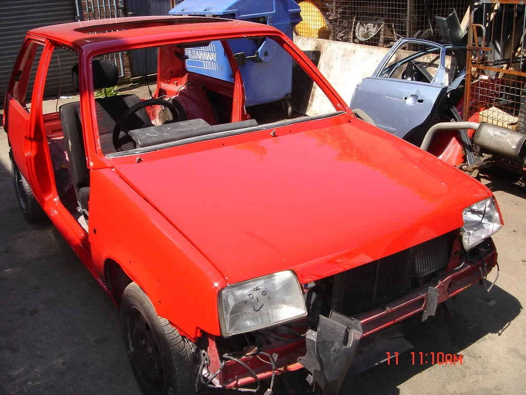 garagecar009.webp