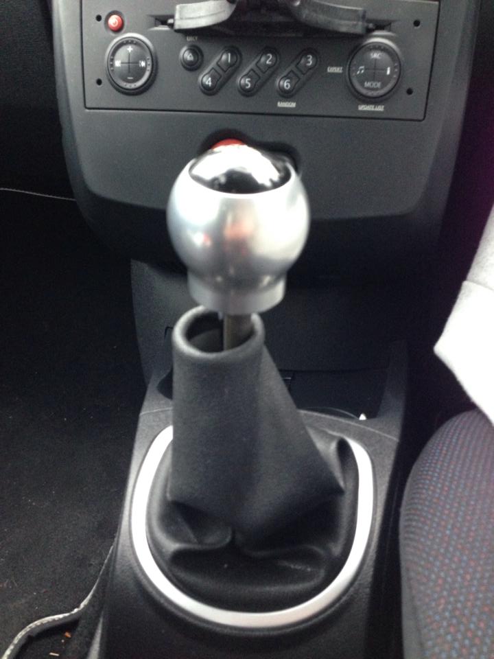 gear knob problem.jpg