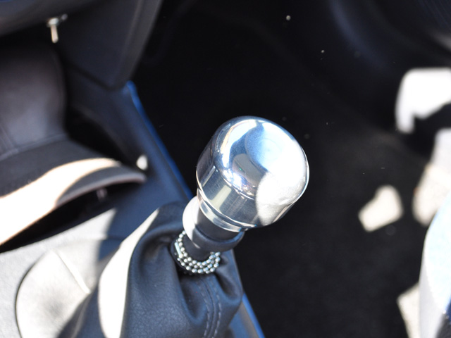 gearknob.jpg