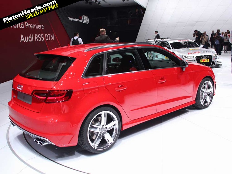 Geneva2013_Audi_02-L.jpg