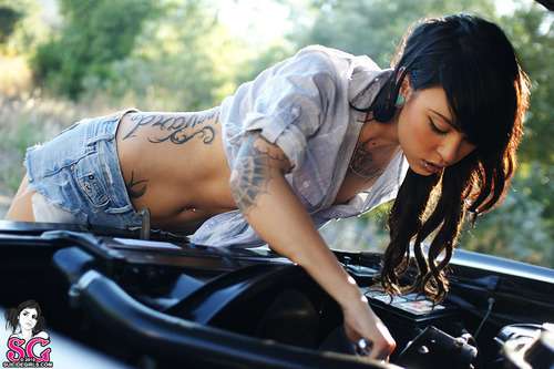 girl-mechanics-500-tumblr_lg947w74pu1qdp9u9o1_500wtmk.jpg