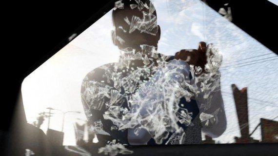 Grand-Theft-Auto-5-Screens-Carjacking-570x320.jpg