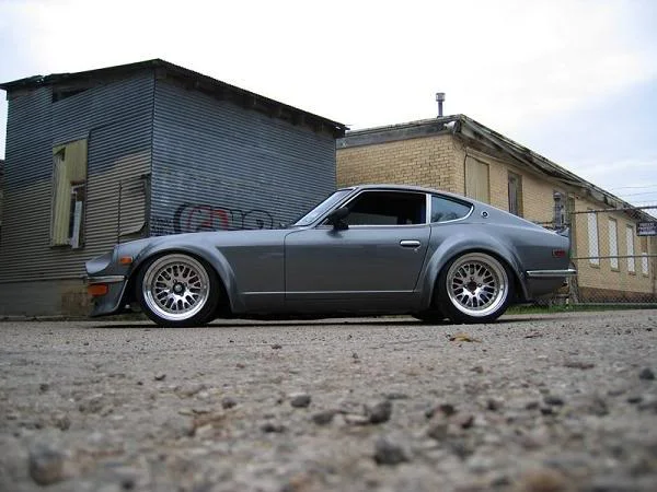 grey2402kv0.webp
