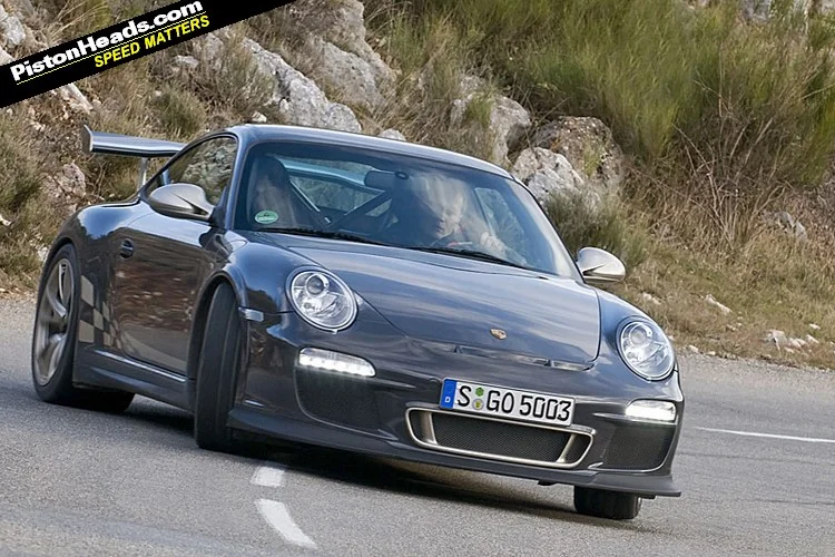 GT3RS_1-L.webp