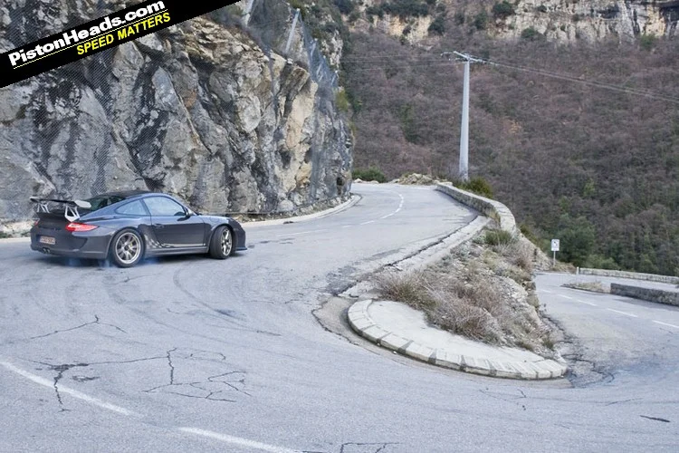 GT3RS_8-L.webp