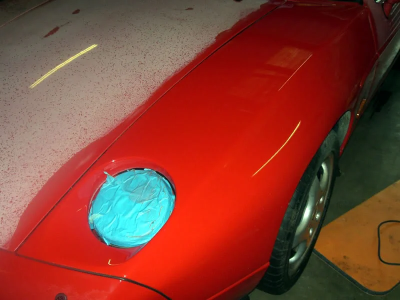 GuardsRed928GTS002.webp