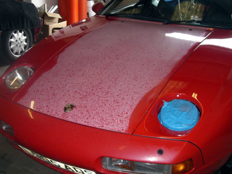 GuardsRed928GTS006.jpg