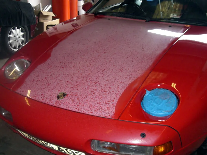 GuardsRed928GTS006.webp