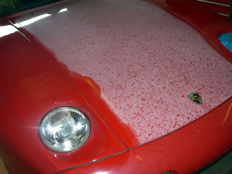 GuardsRed928GTS007.webp