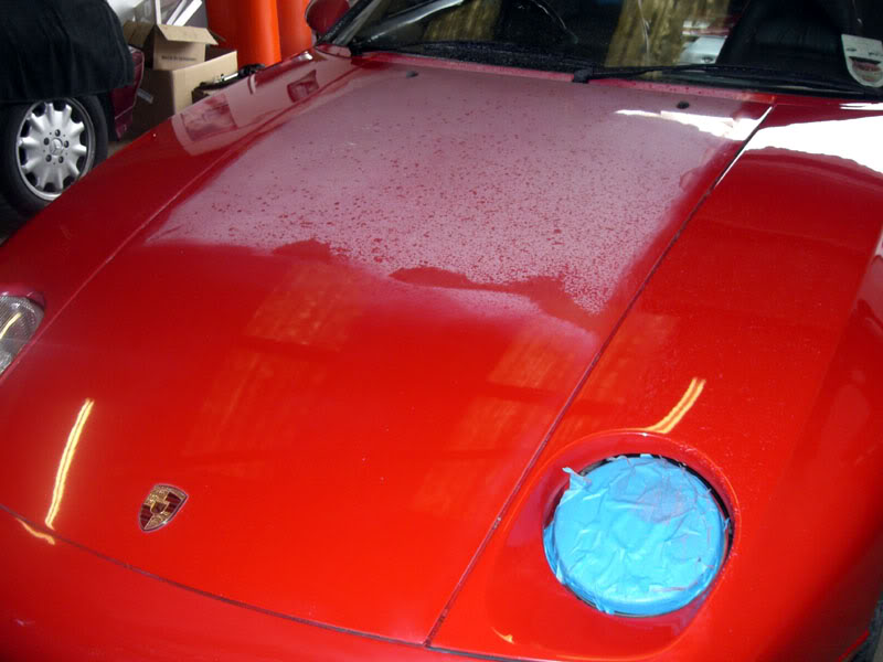 GuardsRed928GTS012.jpg