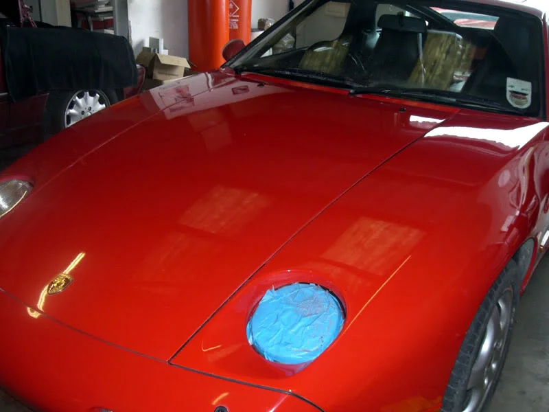 GuardsRed928GTS013.webp