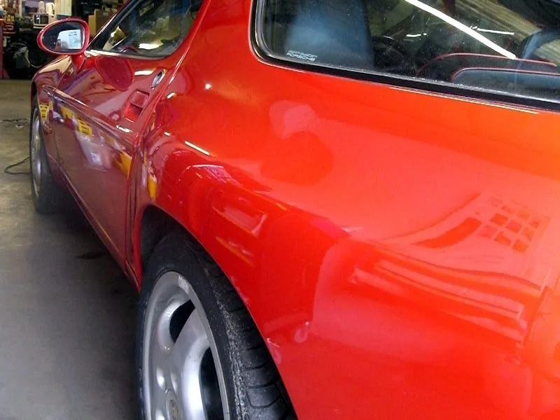 GuardsRed928GTS021.webp