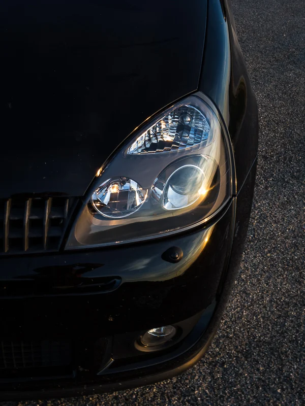 headlight-1.webp