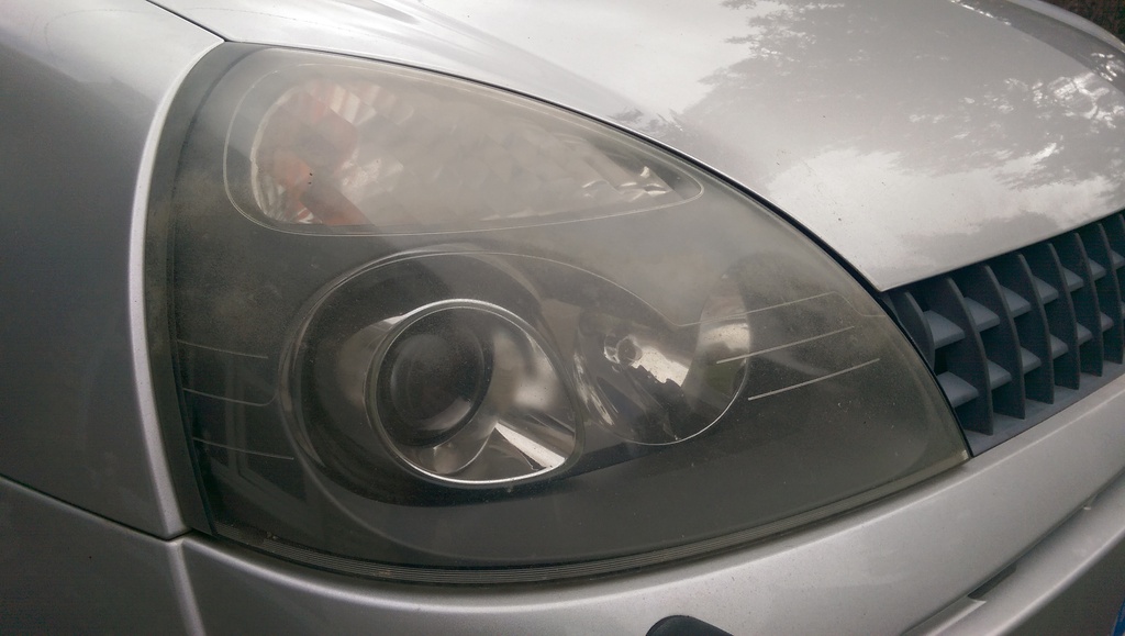 Headlight%201_zps4si8ydux.jpg