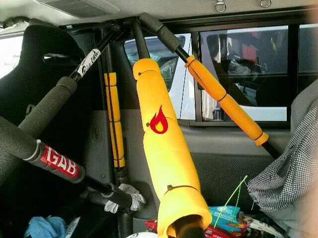 hiace-interior.webp