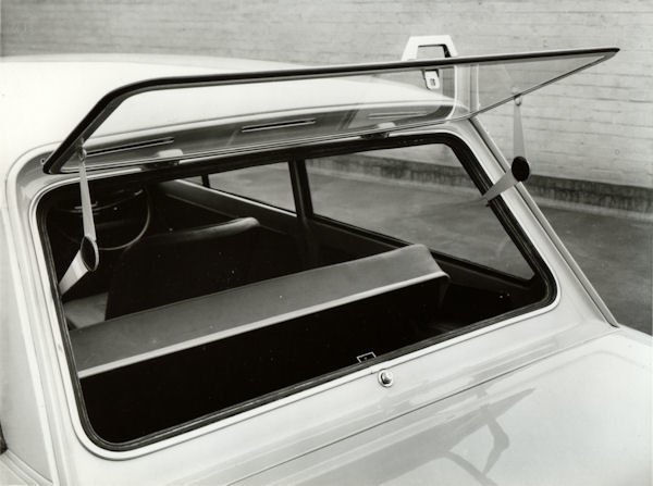 hillman-imp-may-1963-rl198-open-rear-window.jpg