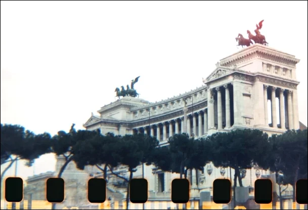 Holga__by_wastemytimewithyou.webp
