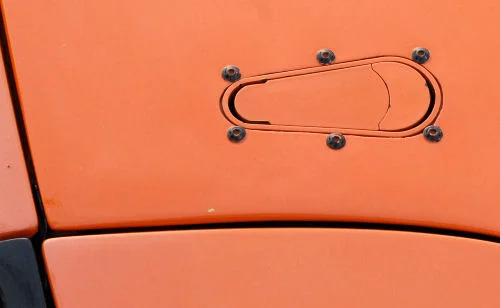 hood-pins-flush-latch-national-gathering-2008-1004-500.webp