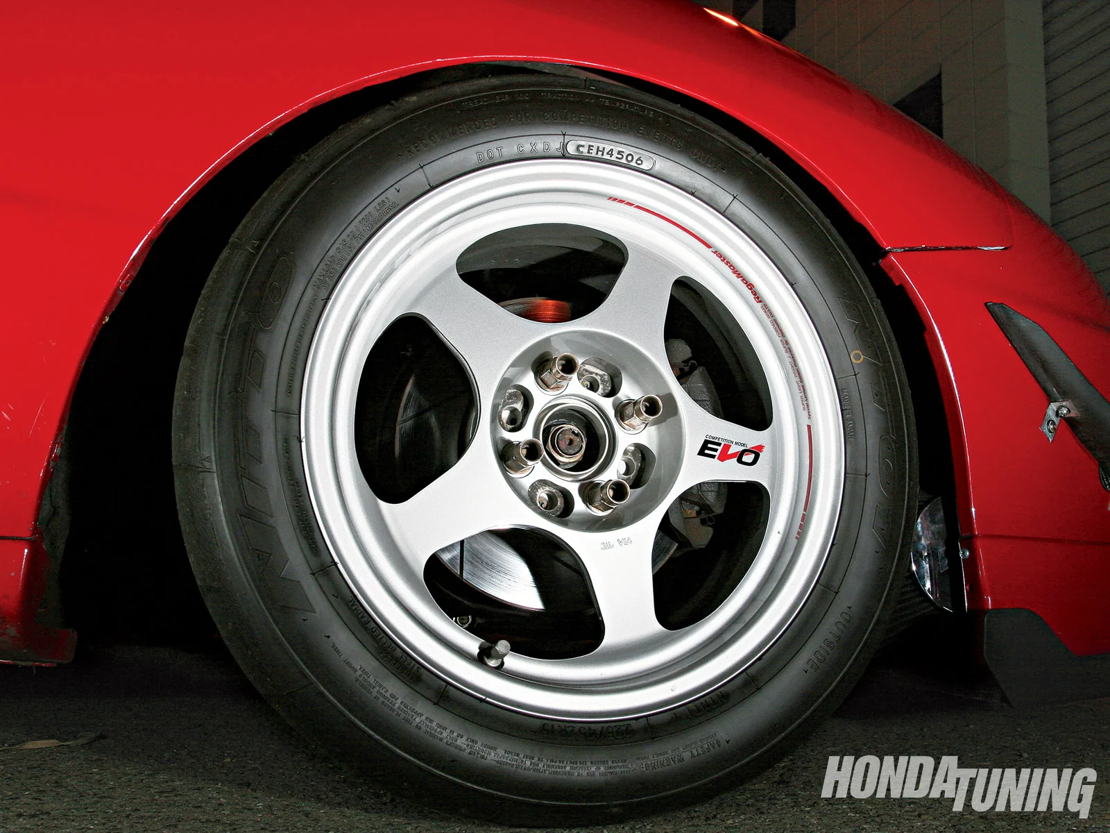 htup_0910_06+1997_acura_integra_gsr+desmond_regamaster_evo_wheels.webp