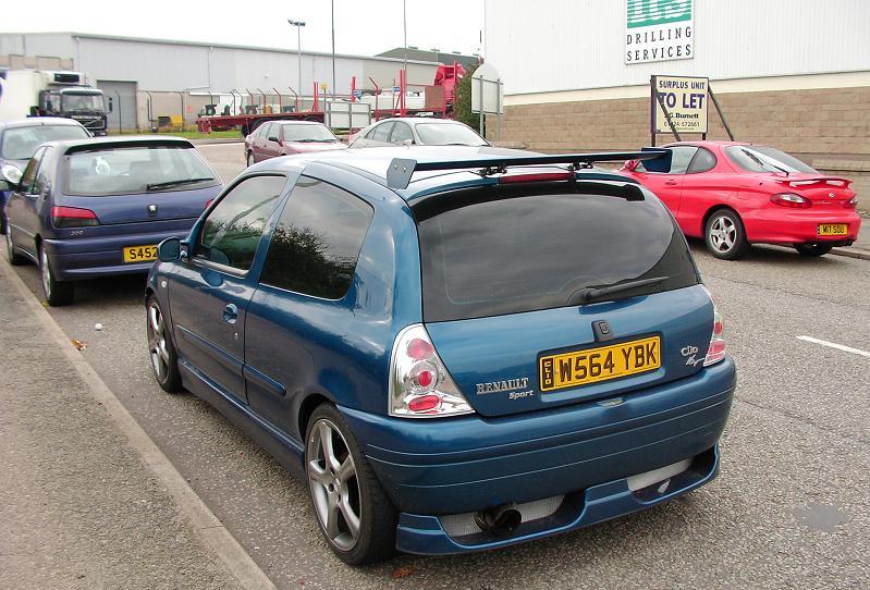 hutchieandjaffa_estatebarry_011.jpg