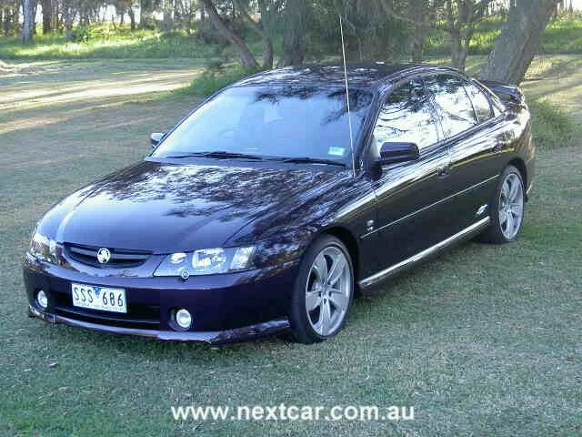 i.holden.commodore.VYII.ss.webp