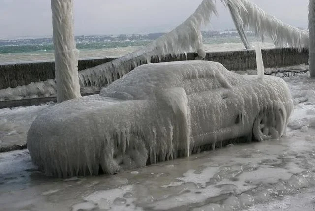 ice-car.webp