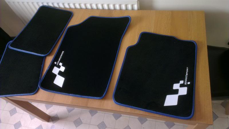 renault sport car mats