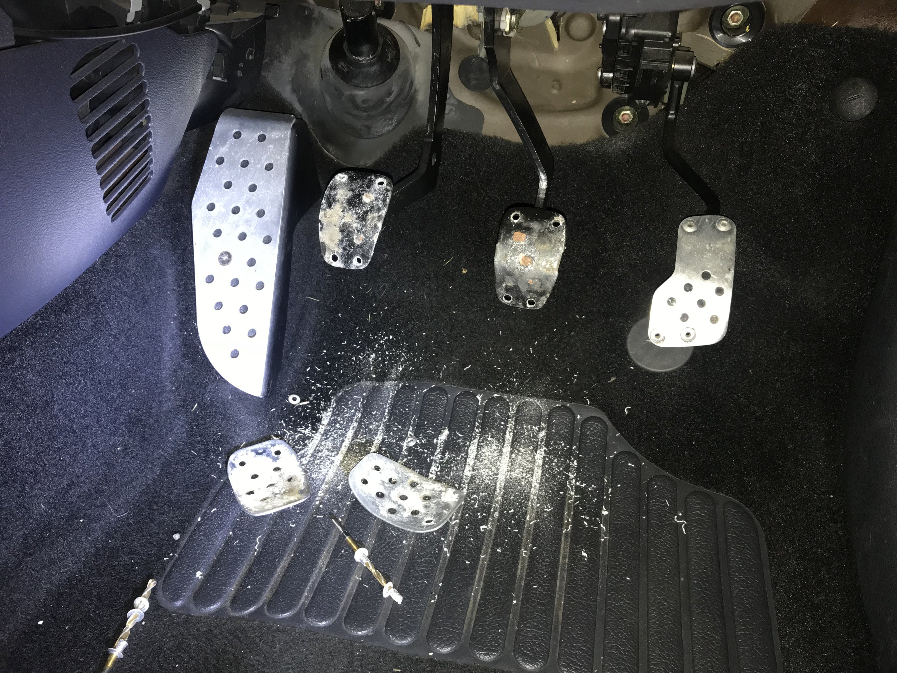 Renault clio deals pedal covers