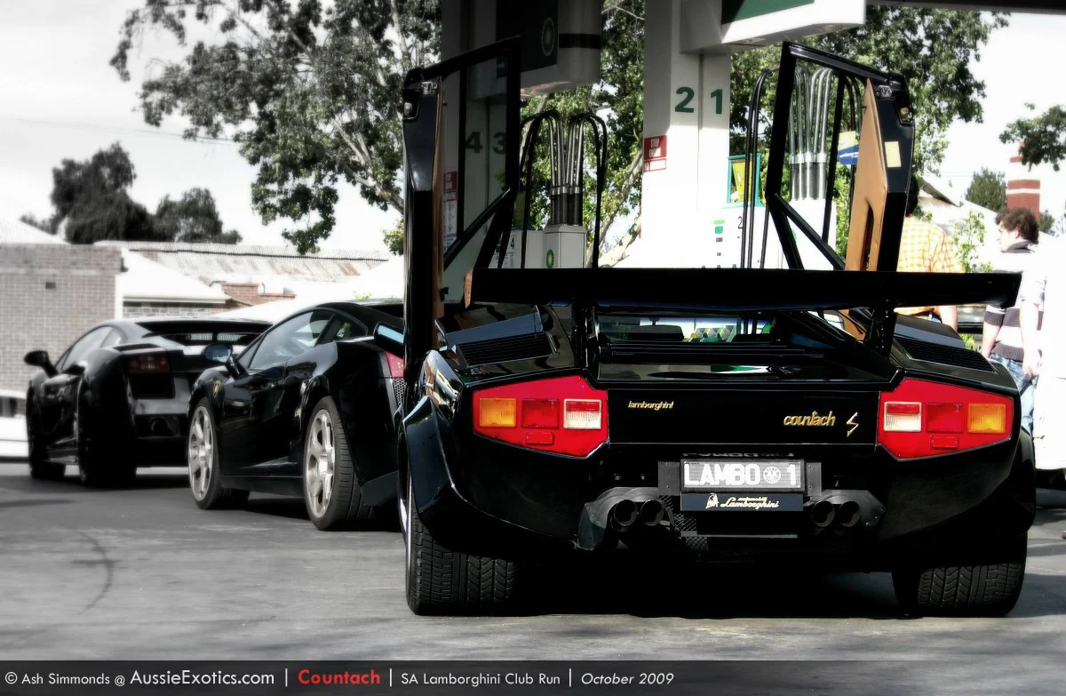 IMG_3249-lamborghini-countach.webp