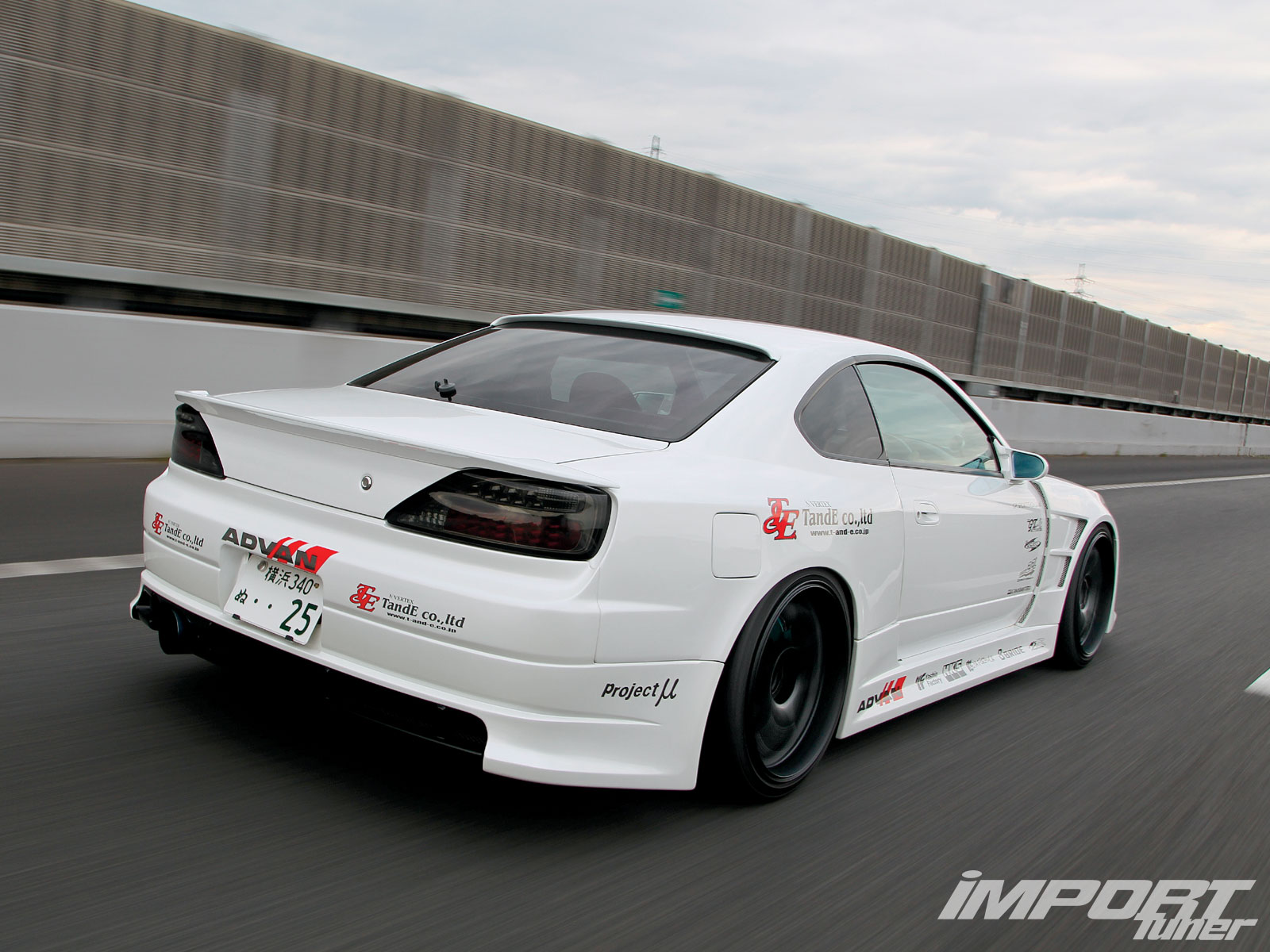 impp_1012_10_o+nissan_s15_silvia+rear_view.jpg