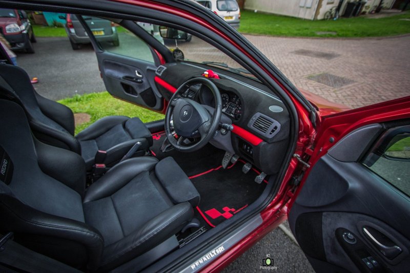 interior%202_zpsxe18m5z1.jpg
