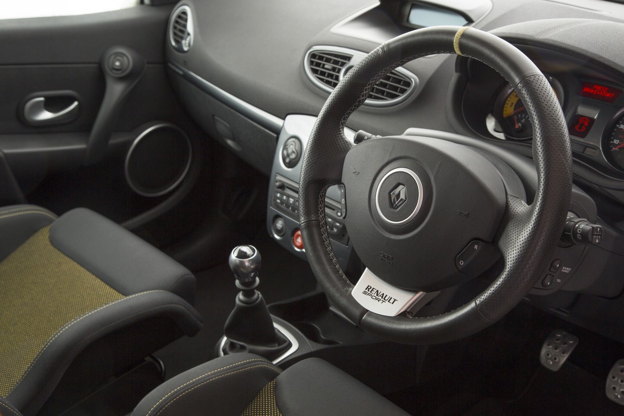 interior-lit-2-1280x853-5123fb6baf6a2.jpg