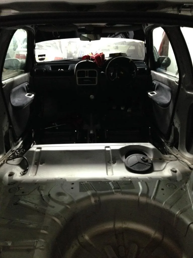 Interior_zpsc52c9319.webp