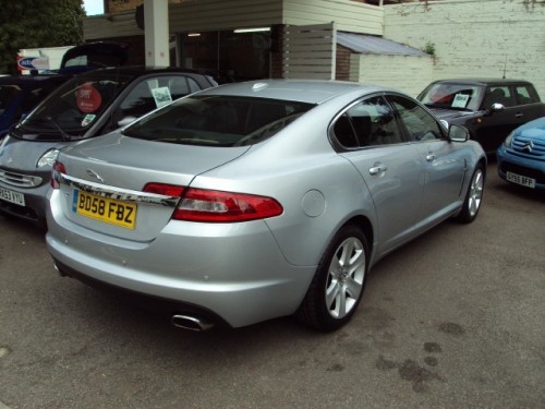 jaguar-xf-2-7d-premium-luxury-auto-saloon-2008-liquid-silver-782072fce1ccce6f3a4c69fd7ddb08f3.jpg