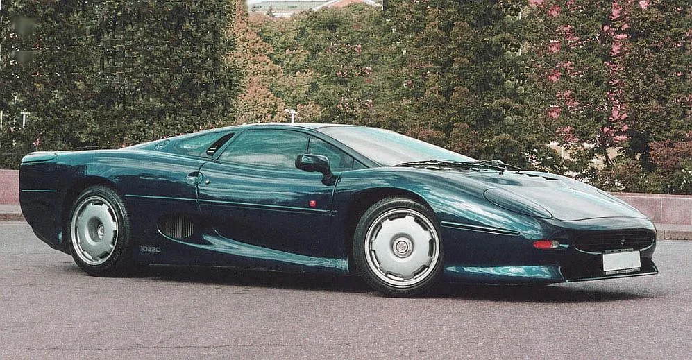 jaguar_xj_220_green_b.webp