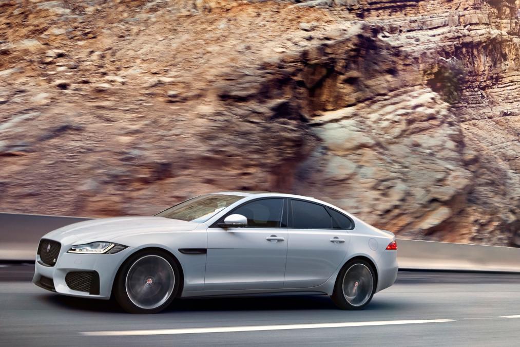 jaguarxf_s_dynamic_trk_17_rhd_0_0_0.jpg