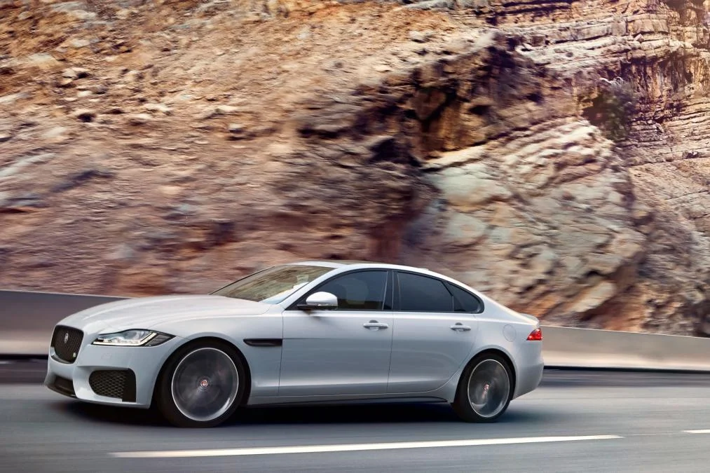 jaguarxf_s_dynamic_trk_17_rhd_0_0_0.webp