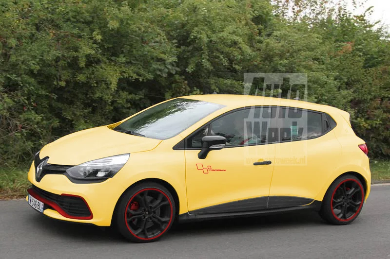 jaune-trophy-37ec62d.webp